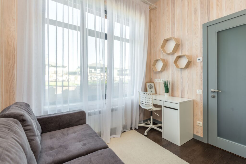how to create a home office in a small apartment